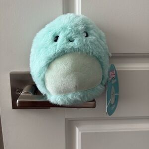 Fuzz a Mallows by Squishmallows, Onica, perfect condition with tag